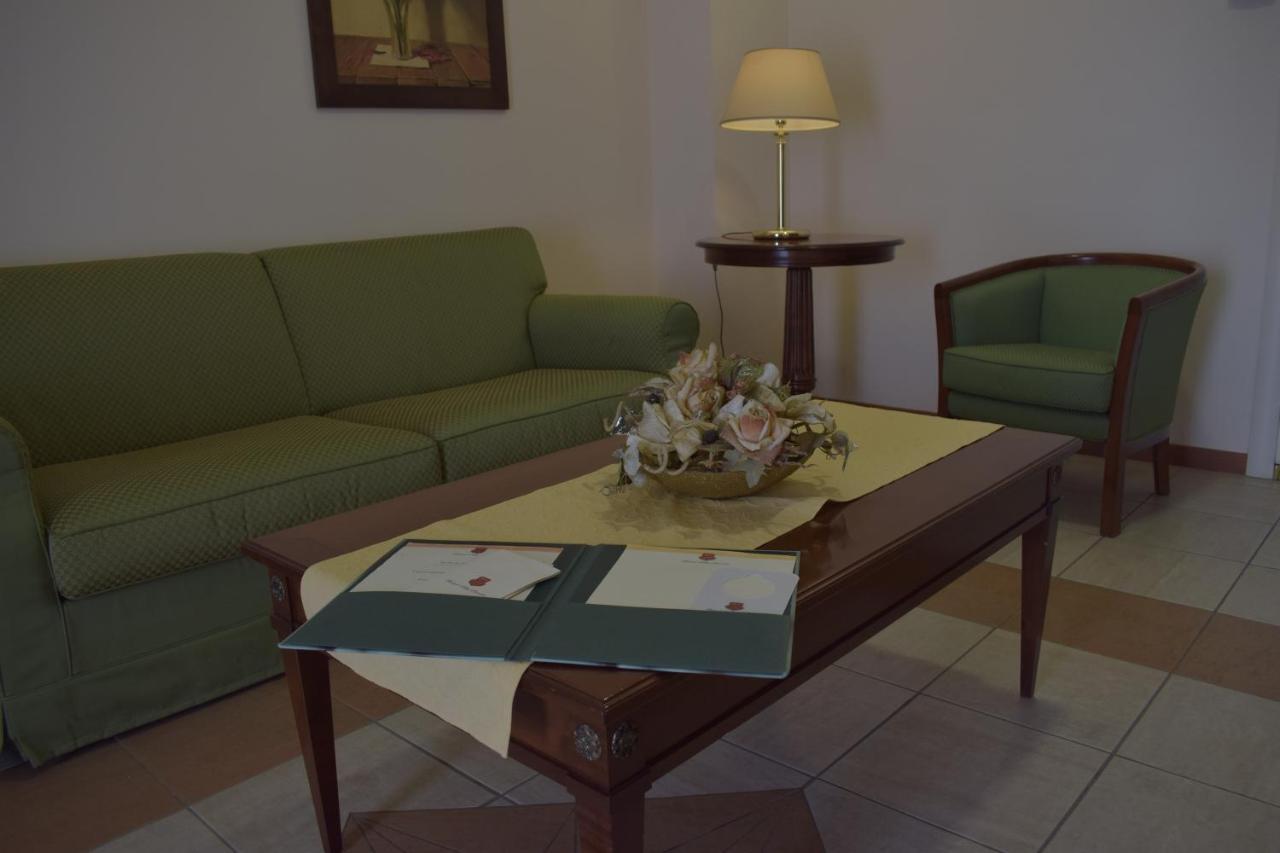 Hotel Villa Peretti Джеля Екстериор снимка