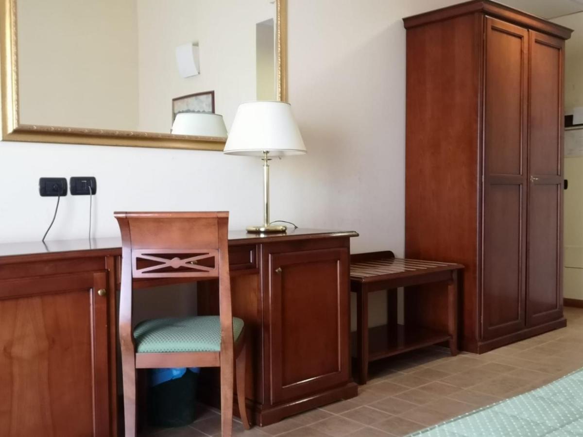 Hotel Villa Peretti Джеля Екстериор снимка